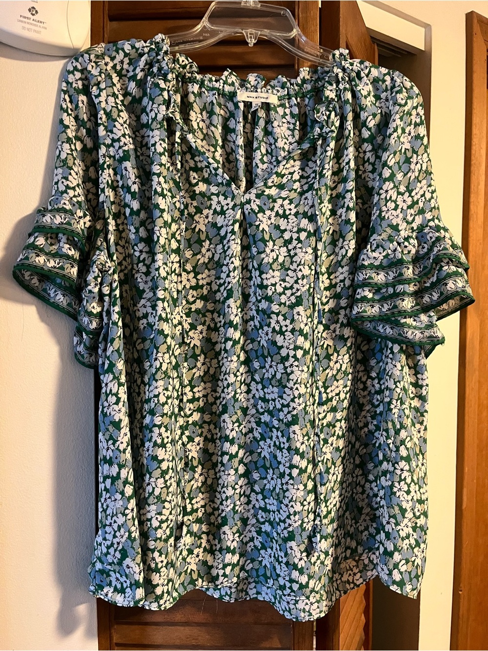 Max Studio Green and White Floral Ruffle Sleeve Blouse